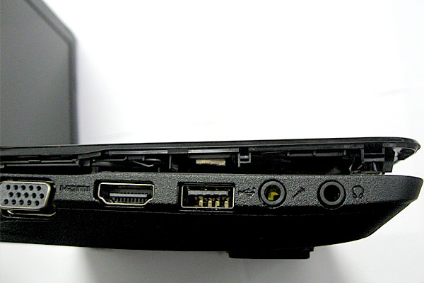 電源ボタンが破損したノートパソコンの応急修理！『Gateway NV56R H54D 